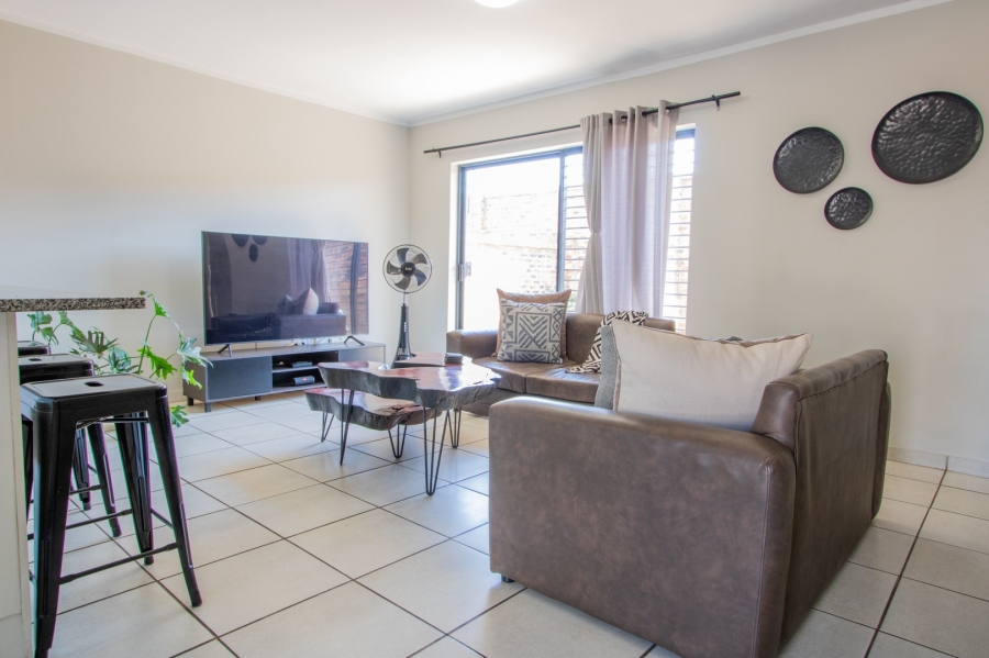3 Bedroom Property for Sale in Mooivallei Park North West